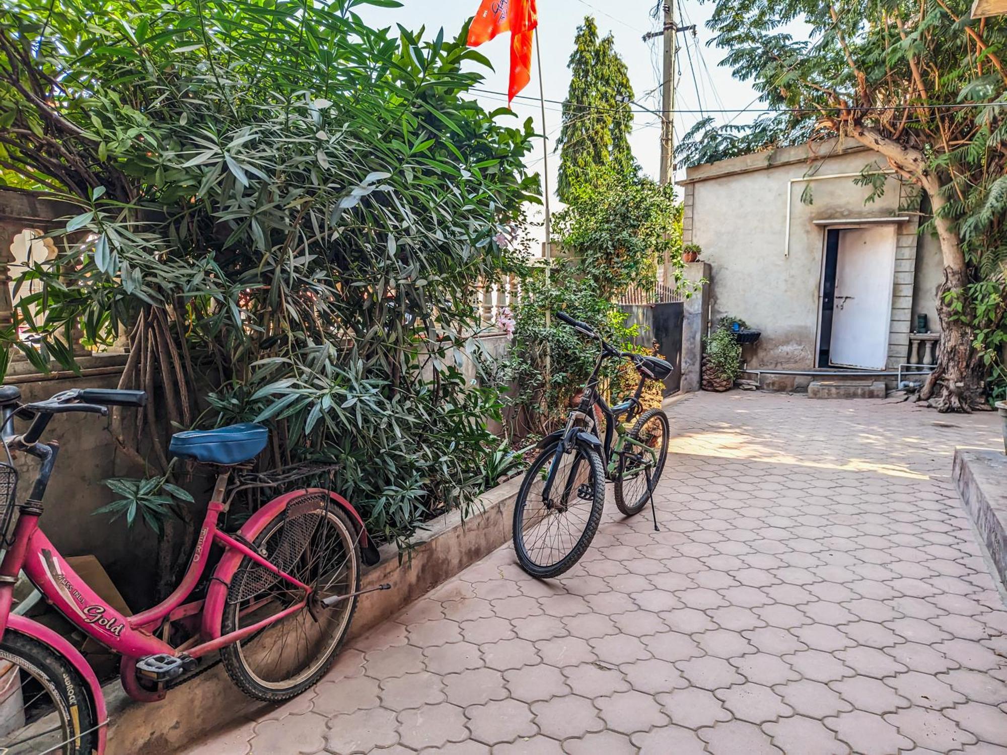 Jaat House Villa ภุช ภายนอก รูปภาพ